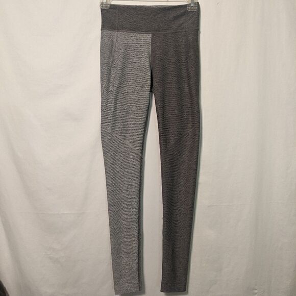 Outdoor Voices Grey Leggings Rare Design Size XS‎ - Picture 8 of 9